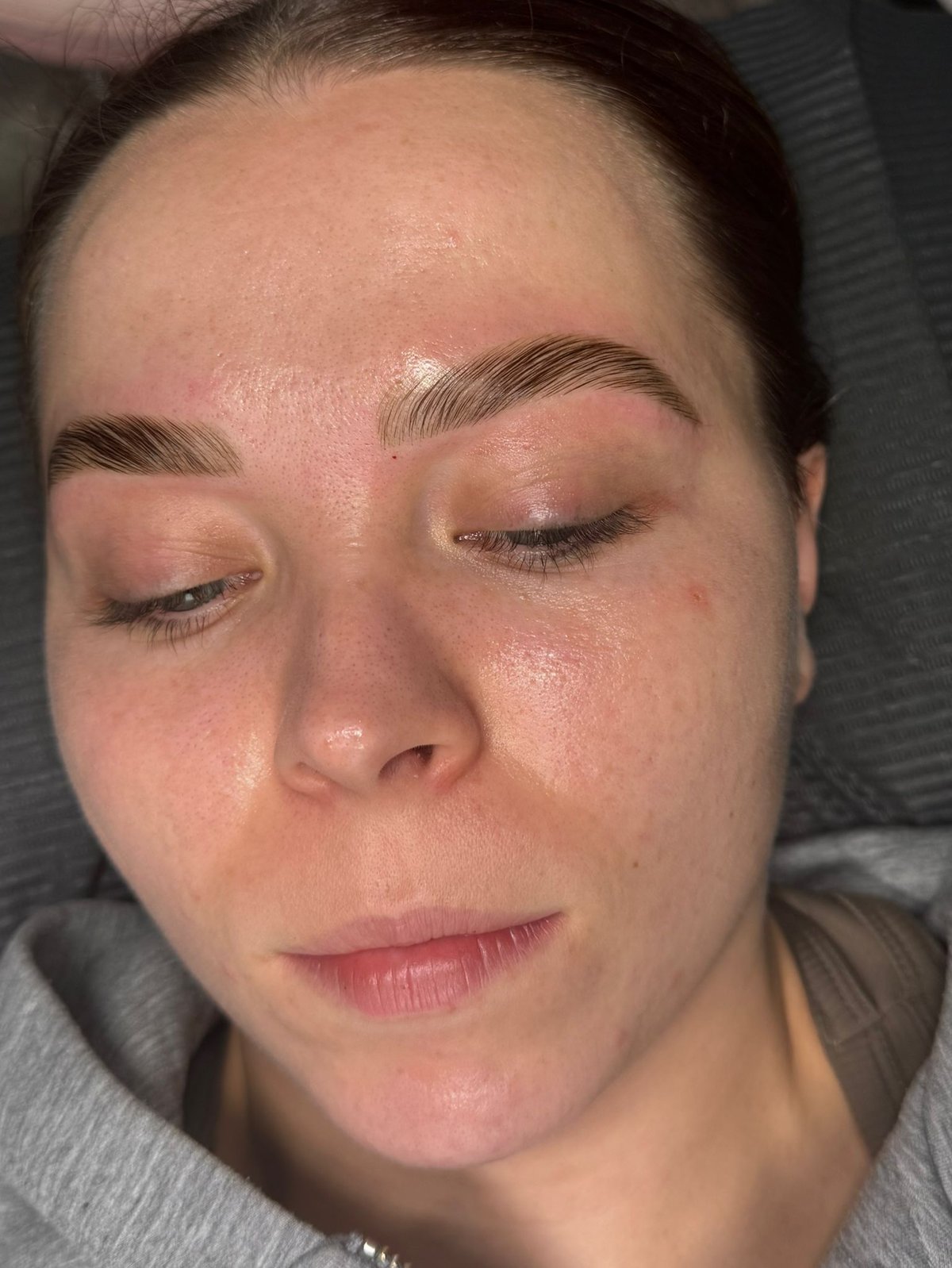 Client result: brushed-up brow lamination